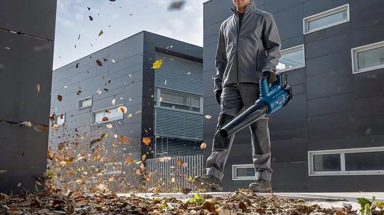 Leafblower GBL 18v-750 Professional application