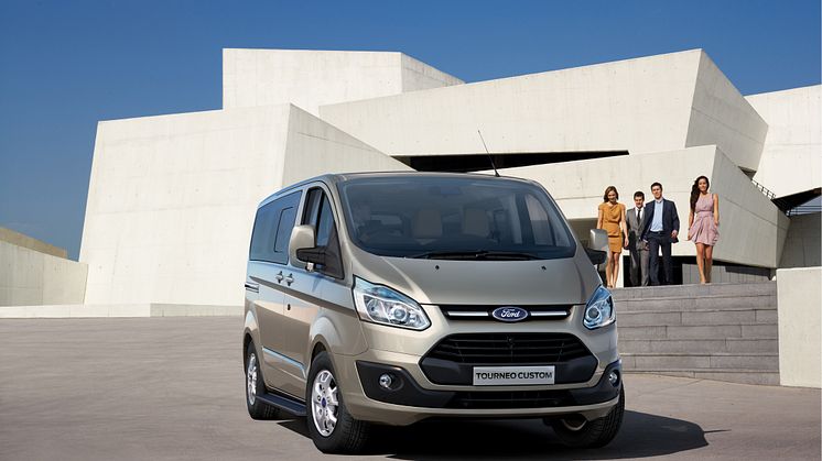 FORD TOURNEO CUSTOM  - 1