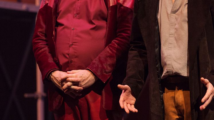 Faust 2017 am Goetheanum: Mephisto (Christian Peter) und der junge Faust (Bernhard Glose)