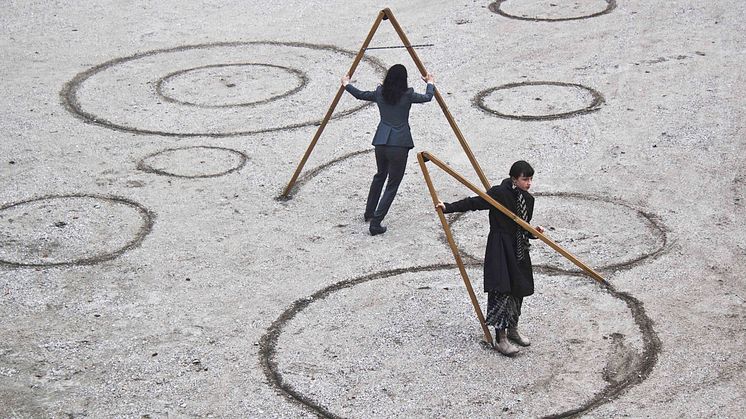 Molly Haslund_Værk Circles Drawing Upon the Universe_Fotograf_Matilde_Haaning