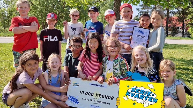 Glada elever från klass 2B på Alneskolan i Bonässund utanför Örnsköldsvik.