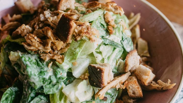LO_insalata_caesare_con_pollo_veg