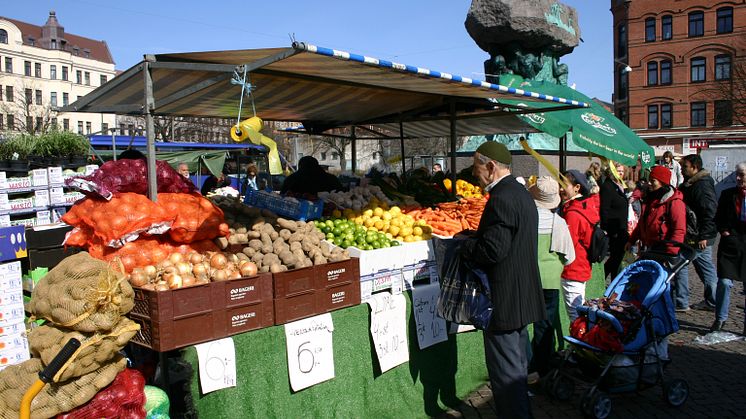 Stopp för plastpåsarna på Möllevångstorget 