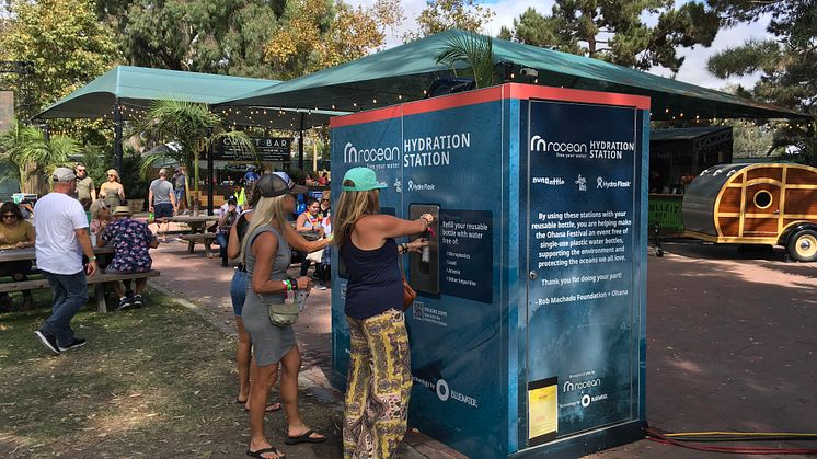 Bluewater hydration stations were a hit at the Ohana Festival at California’s Doheny State Beach in September (Photo: Trent Virden)