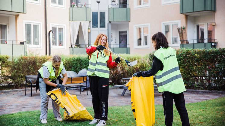 Nu kommer OBOS och Städa Sverige att engagara ungdomar i bland annat Kalmar i städning av deras närmiljö.