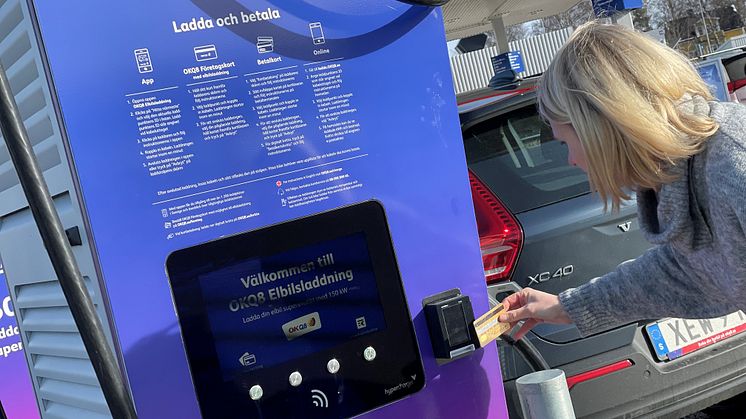 OKQ8 Elbilsladdning i Upplands-Väsby