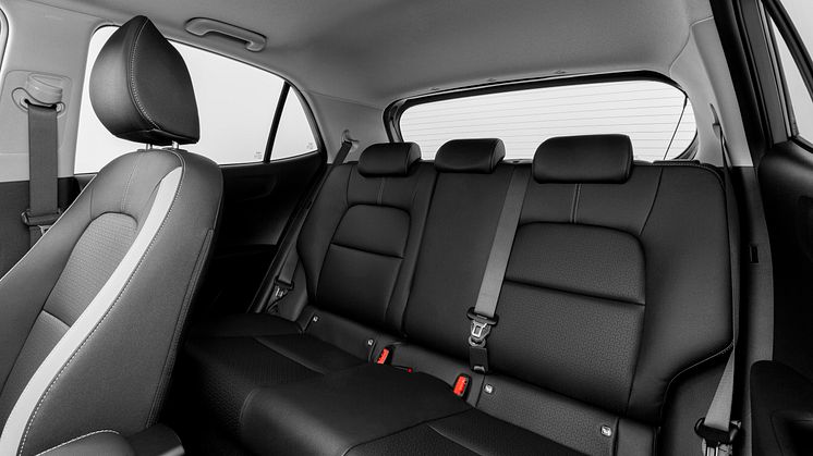 Kia_Picanto-GTLine-Interior-High-res 05