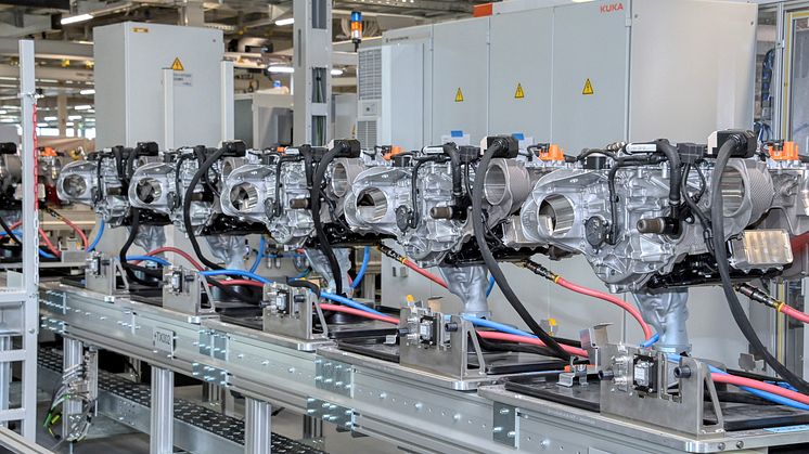 P90588063_highRes_e-engine-production-.jpg