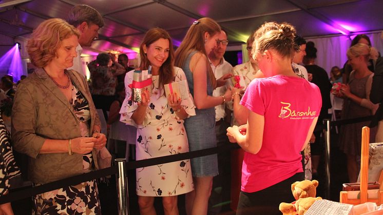 Benefiz-Veranstaltung: 3. Bärenherz Sommernacht bringt  19.000 Euro für Kinderhospiz (Impressionen)