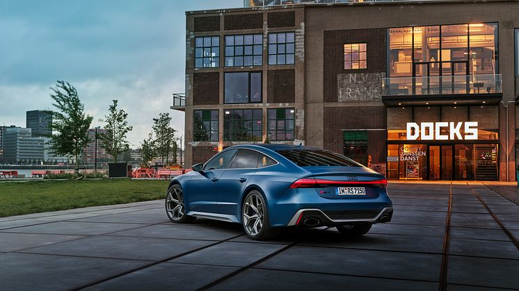 Audi RS 7 Sportback performance (Ascariblå mat)