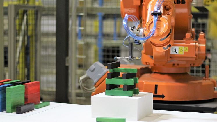 Robotar lockade fram tävlingslusten hos studenter