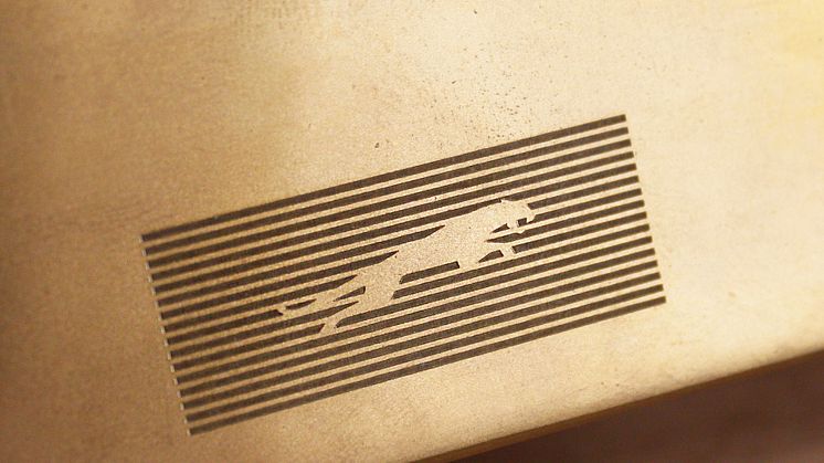 JAGUAR_MAKERS_MARK_LEAPER_1X1_191124.jpg