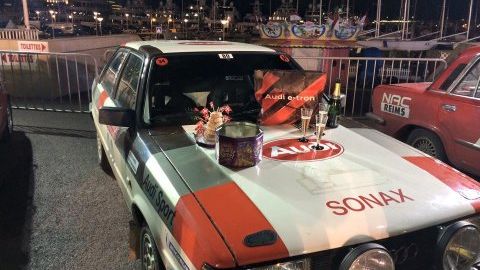 Audi 80 i mål med champagne og kransekage (foto Per Brodersen)
