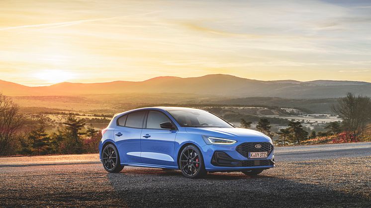 2024_FORD_FOCUS-ST_43.jpg