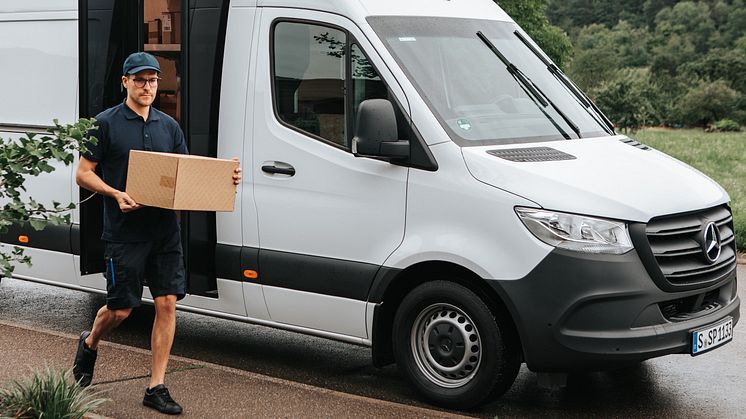Mercedes-Benz Sprinter 'Speed Delivery Door'  