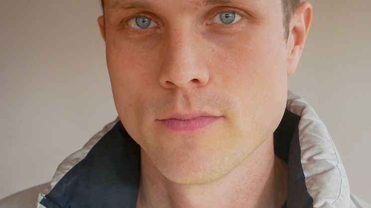Porträtt av Erik Viklund, fotograf Lisa Grip.jpg