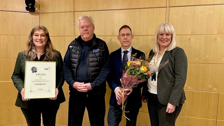 Lisa Andersson, kommunstyrelsens ordförande, Sten Lindgren, styrelseledamot Småföretagarnas Riksförbund, Anders Anders Grahn VD på Kungsbackaföretaget Biotech Fluidics AB och Elinor Filipsson, näringslivschef Kungsbacka kommun