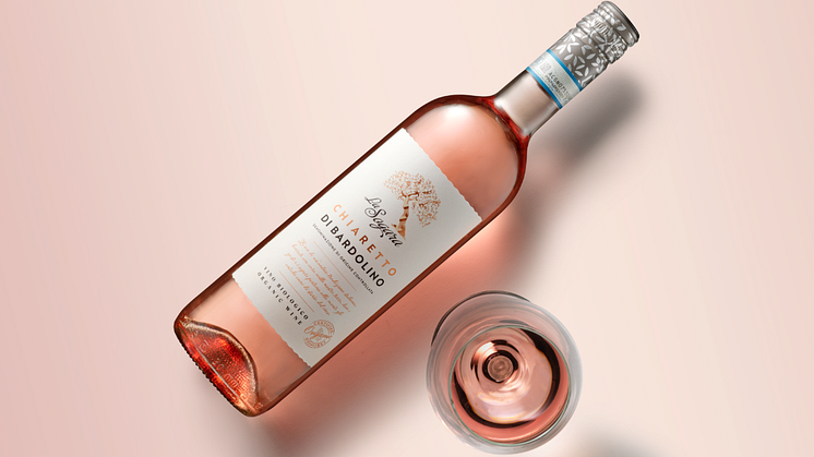 Ekologiska Bardolino Chiaretto La Sogara Rosé finns nu i Systembolagets Fasta sortiment: ﻿﻿﻿Nr 2363 · Flaska 750 ml · 12,5 % · Pris: 79 kr