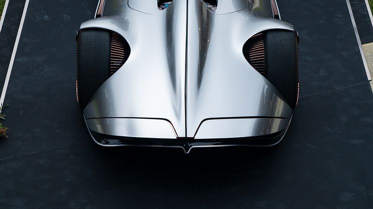 Vision EQ Silver Arrow 