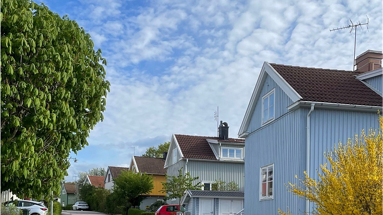 Ny rapport: Därför flyttar så få villaboende seniorer