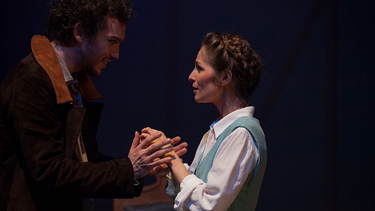Faust 1 Bernhard Glose als Faust und Anne-Kathrin Korf als Gretchen