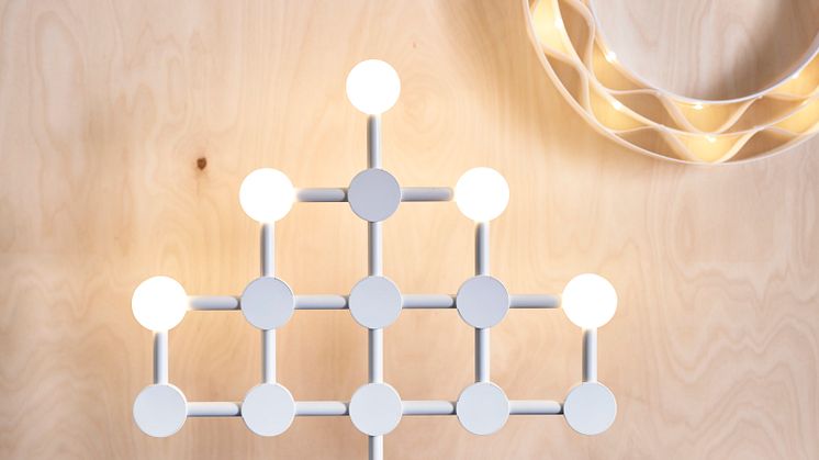 STRÅLA LED bordlampe