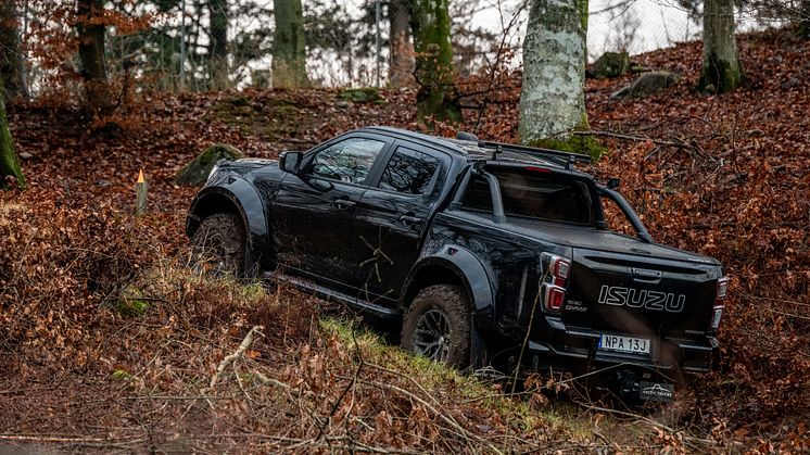 ISUZU_D-Max_AT35_251121_05