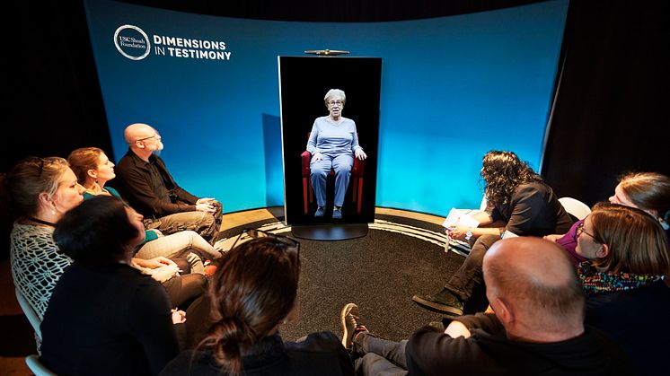 Speaking Memories: Dimensions in Testimony, interaktiv installation.