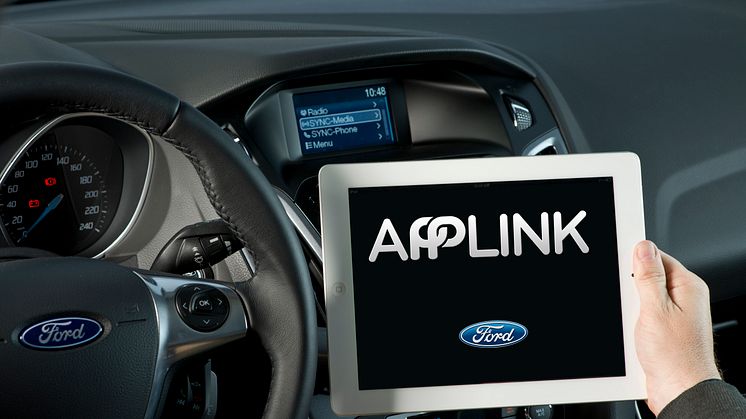 Förbättrad mobiltelefonintegration toppar teknikanvändarnas framtidsvisioner vad gäller bilkommunikation; Ford välkomnar europeiska AppLink-partners