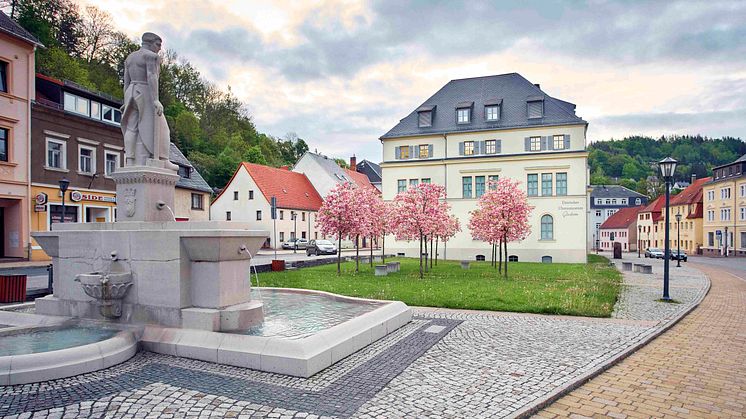 Deutsches Uhrenmuseum Glashütte mit Zeitgarten ©Stiftung Deutsches Uhrenmuseum Glashütte /Foto: René Gaens