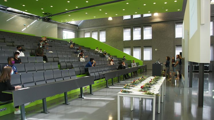 Am 4. August 2020 erhielten die Studienbewerberinnen und -bewerber des internationalen Vorbereitungsprogramms Wildau Foundation Year der TH Wildau ihre Zeugnisse. (Bild: Sebastian Stoye)