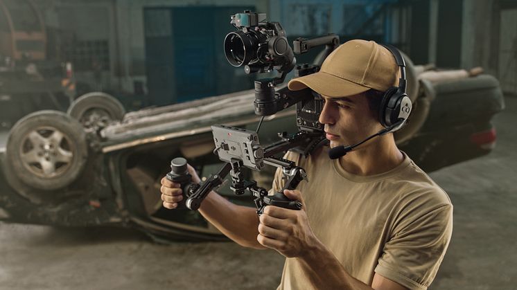 Ronin 4D - Action (shoulder mount 1)