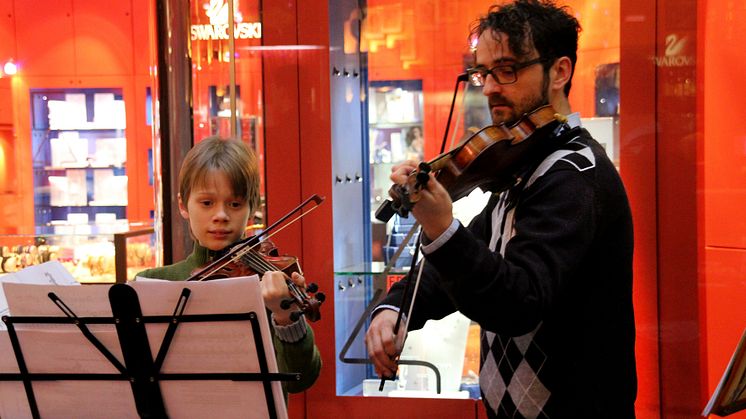 Großer Erfolg: Bärenherz-Weihnachtsbasar 2015