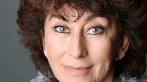 Författaren och filmregissören Marianne Ahrne föreläser, tillsammans med statsvetarprofessorn, när Skaraborgs Akademi gästar Högskolan i Skövde 15 november.