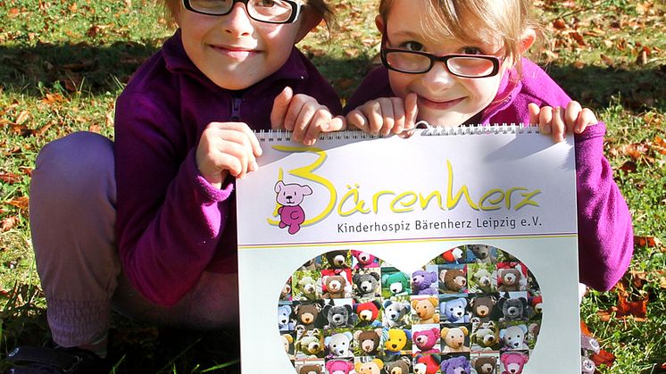 Bärenherz-Kalender 2015: Jeder Monat präsentiert bunte Strickbärchen in Aktion