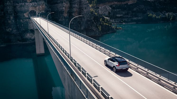 XC40 Recharge Twin Glacier Silver