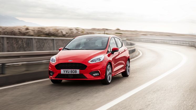 FORD_FIESTA_ST-LINE_34_FRONT_DRIVING