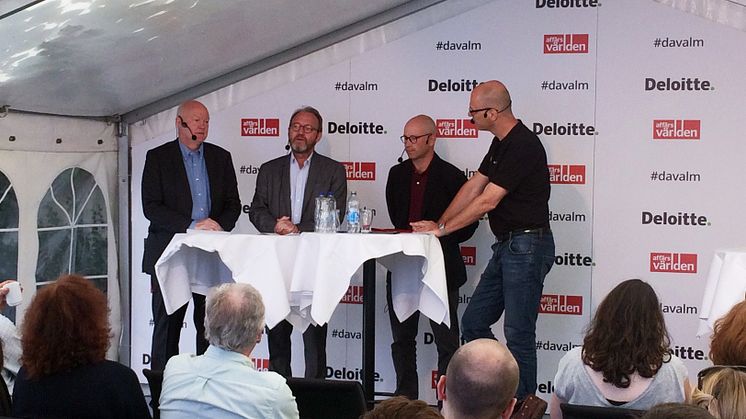 Thomas Andersson, IUET, Ola Pettersson, LO, Mats Karlsson, Utrikespolitiska institutet och Jon Åsberg, Affärsvärlden.