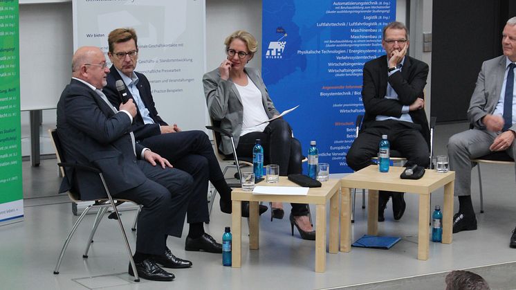 Podiumsdiskussion „Zukunftsbranche Luftverkehr am Standort Berlin Brandenburg“ am 15. Oktober 2016 an der Technischen Hochschule Wildau