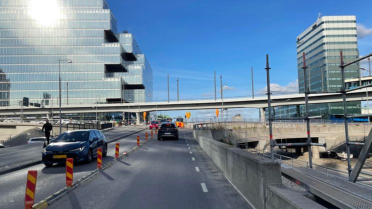 På Norra Sjöfarten går trafiken fortfarande dubbelriktad eftersom delar av Södra Sjöfarten är avstängd. Foto: Trafik Göteborg