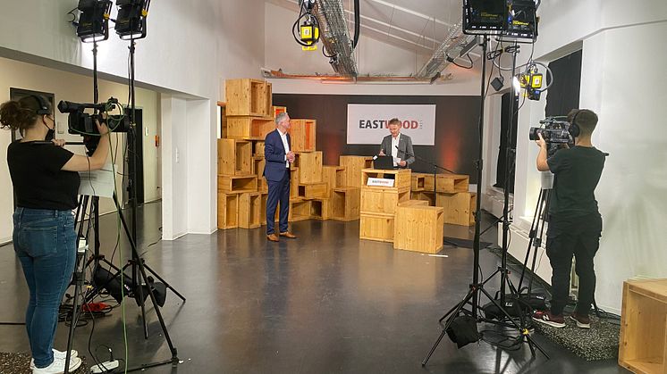 EASTWOOD fand 2021 digital im eigens eingerichteten „Studio“ im Media-Loft der HTWK Leipzig statt.