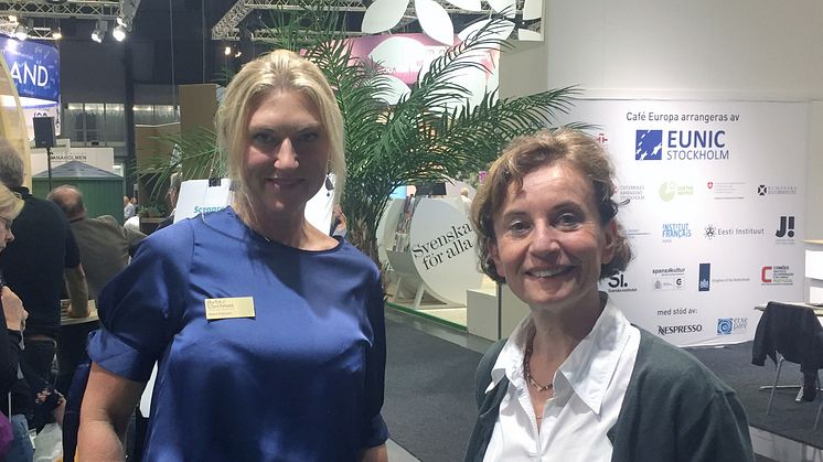 Maria Källsson, Book Fair Director och Ingrid Lomfors, överintendent vid Forum för levande historia.