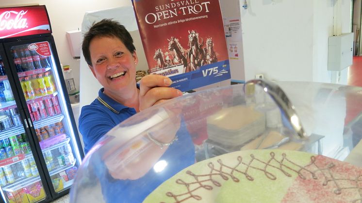 V75: Endast två kuponger med 7 rätt. Belönades med över 10 miljoner.