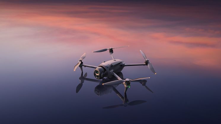 Mavic 4 Pro_Product KV_Sunset.jpg
