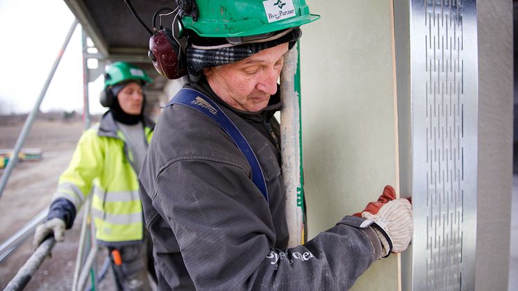 Utökat sortiment av stålprofiler ger energieffektiv yttervägg