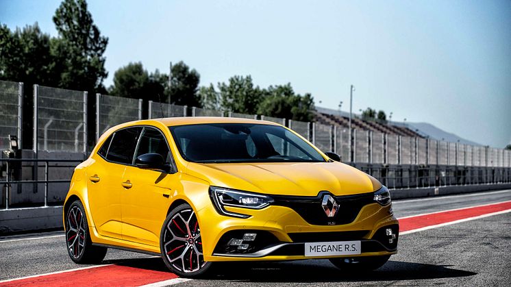 Nya Megane R.S. Trophy