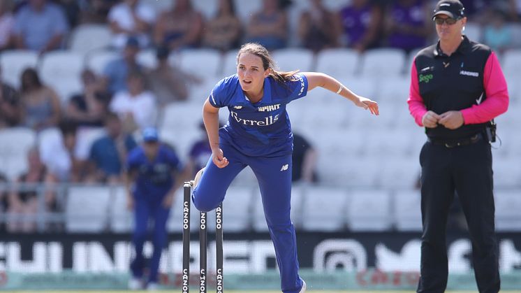 Amelia Kerr is back at London Spirit in 2023. Photo: ECB/Getty Images