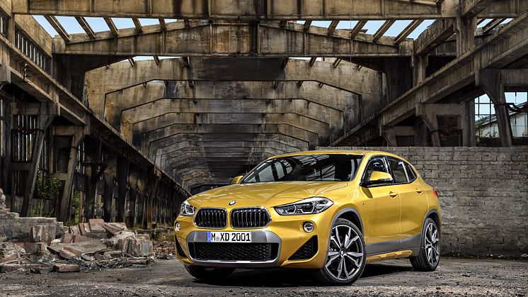 HELT NYA BMW X2
