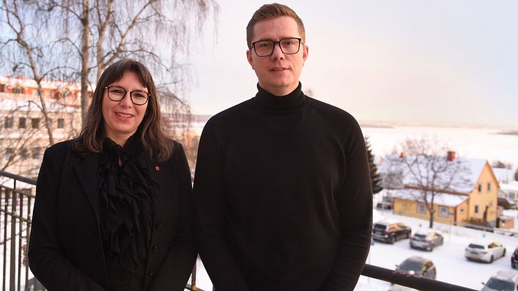Maritza Villanueva-Contreras (V), ordförande i socialnämnden Timrå kommun och Johan Vikström, verksamhetschef Individ- och familjeomsorg, Timrå kommun.