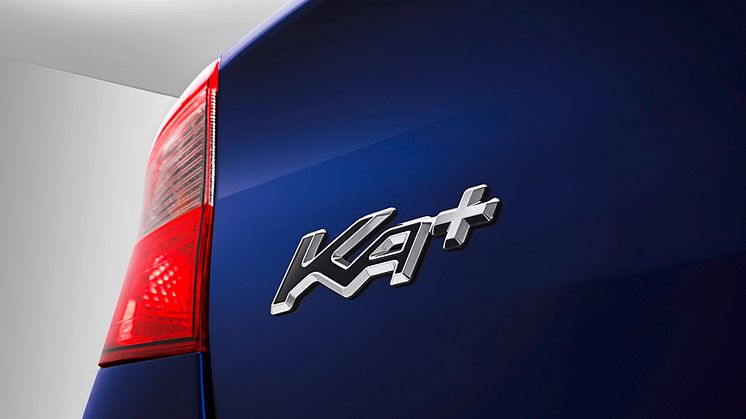 Meglepetés! A Ford a kicsomagoló videók szupersztárjával közösen mutatja be a vadonatúj KA+ kisautót   